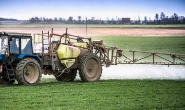 سمپاش پشت تراکتوری چیست و چه کاربردی دارد؟