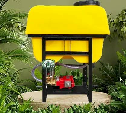 تصویر سمپاش پشت تراکتوری به همراه پمپ ترک زرد